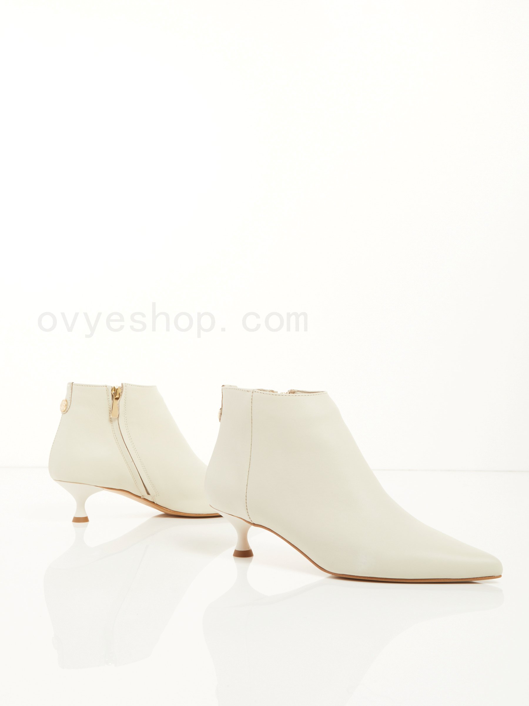 Acquista Online Leather Ankle Boots F0817885-0412